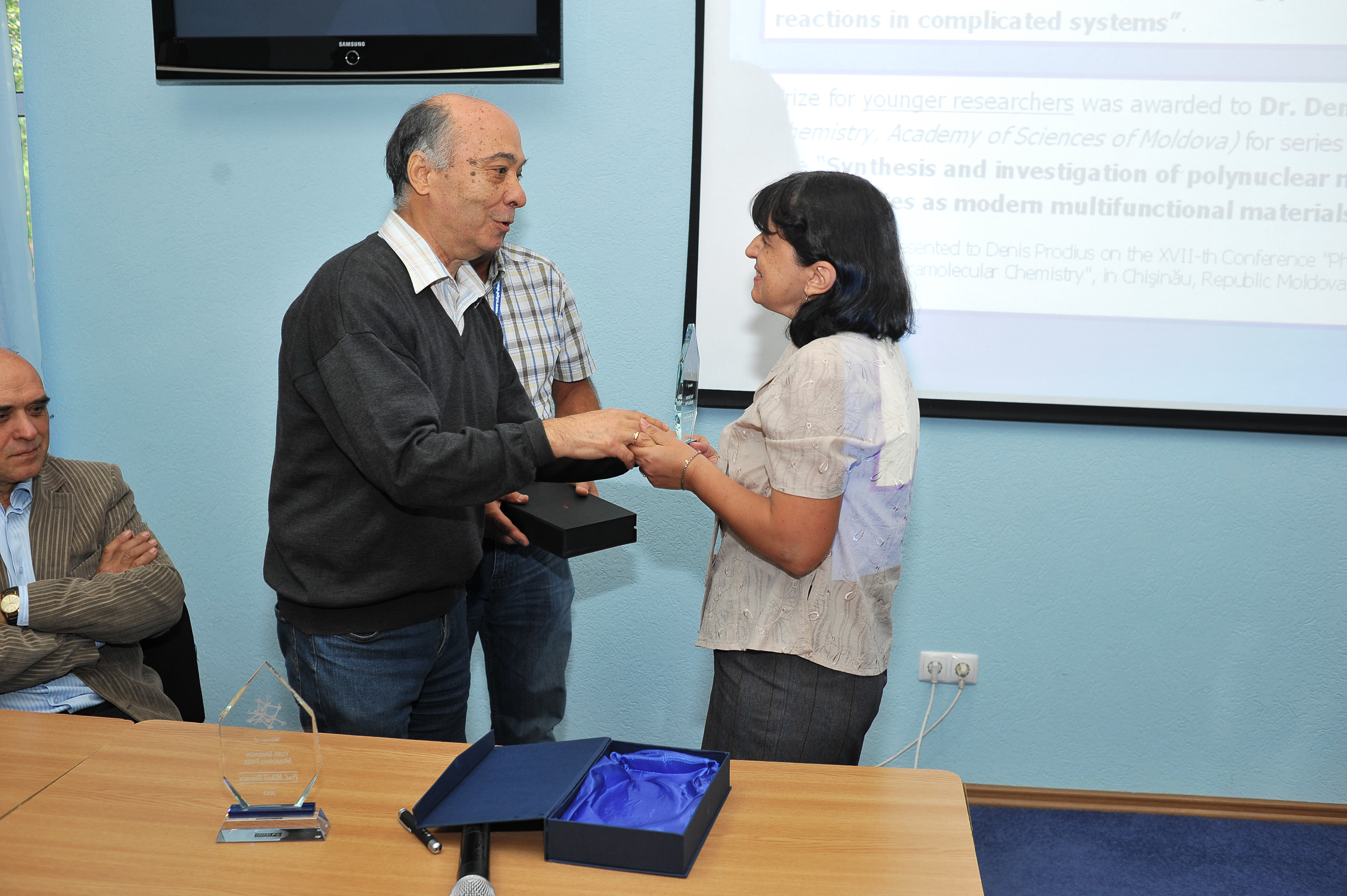 Dr Bourosh receives the 2012 prize
